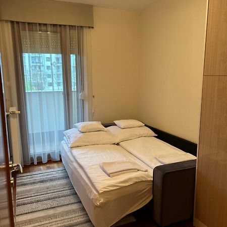 Danube Terrace Elegant With 2 Bedroom With Free Air Conditioner And Private Parking Budapest Exterior photo